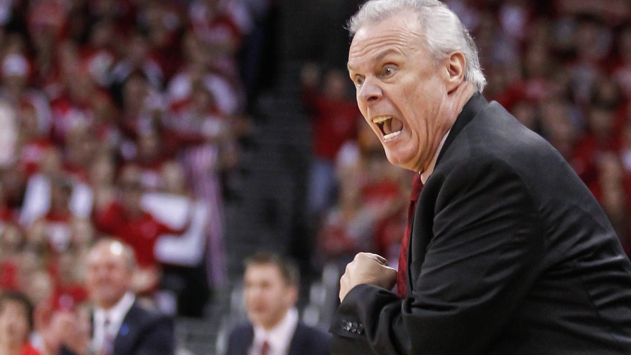 Ryan changes film study to shake things up for bumbling Badgers